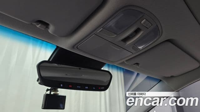 Hyundai Kona гибрид Special, 2020 19