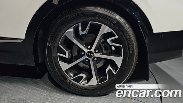 Kia Sportage 5세대 гибрид Signature 2WD, 2022 все фото