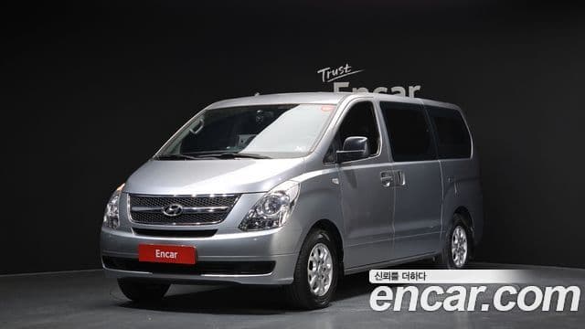 Hyundai Grand Starex CVX Deluxe, 2012 1