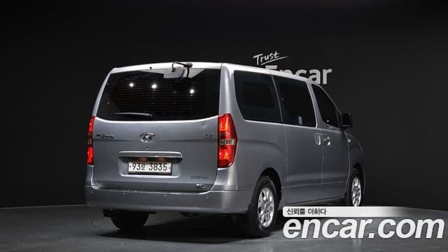 Hyundai Grand Starex CVX Deluxe, 2012 2