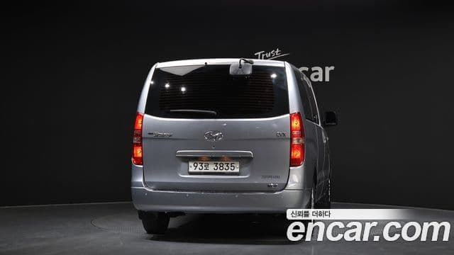 Hyundai Grand Starex CVX Deluxe, 2012 4