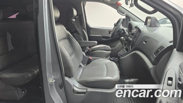 Hyundai Grand Starex CVX Deluxe, 2012 10