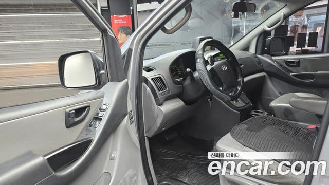 Hyundai Grand Starex CVX Deluxe, 2012 11