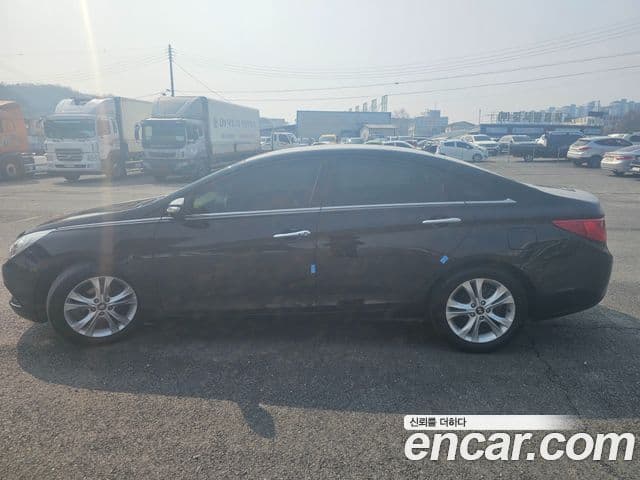 Hyundai YF Sonata люксовая версия, 2011 все фото