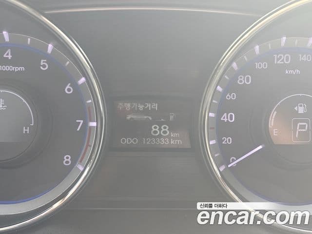 Hyundai YF Sonata люксовая версия, 2011 8