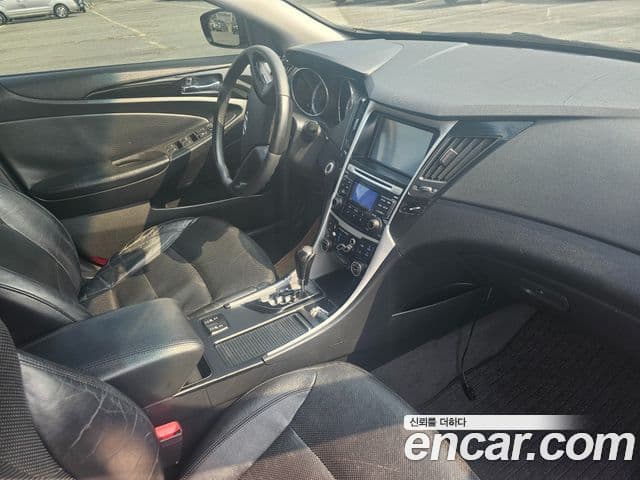 Hyundai YF Sonata люксовая версия, 2011 10