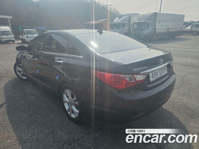 Hyundai YF Sonata люксовая версия, 2011 12