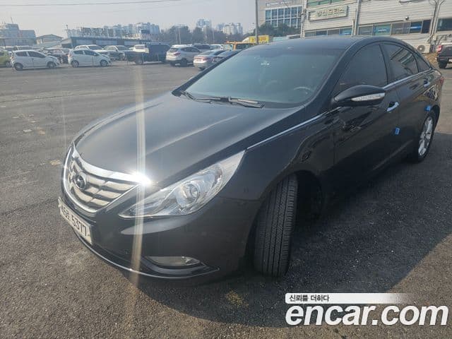 Hyundai YF Sonata люксовая версия, 2011 15