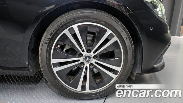 Mercedes-Benz E-класс W213 Avantgarde, 2021 все фото