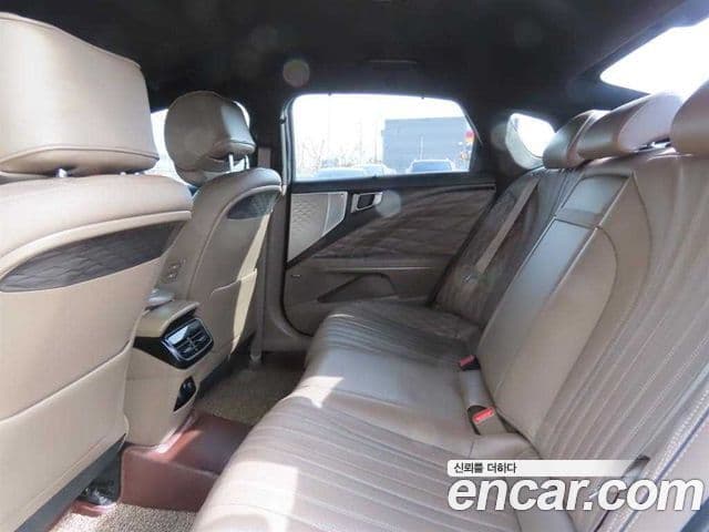 Kia K8 гибрид Signature, 2023 6