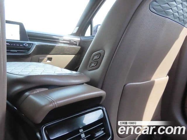 Kia K8 гибрид Signature, 2023 7