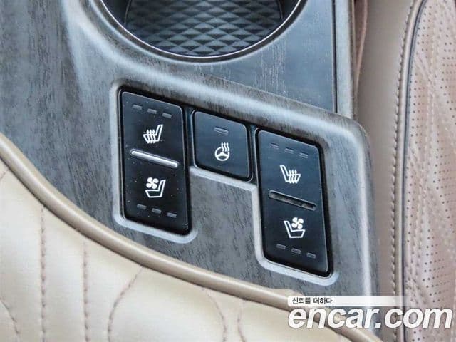 Kia K8 гибрид Signature, 2023 13