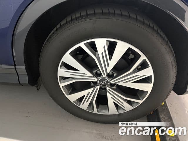 Audi Q4 e-Tron (F4), 2025 7