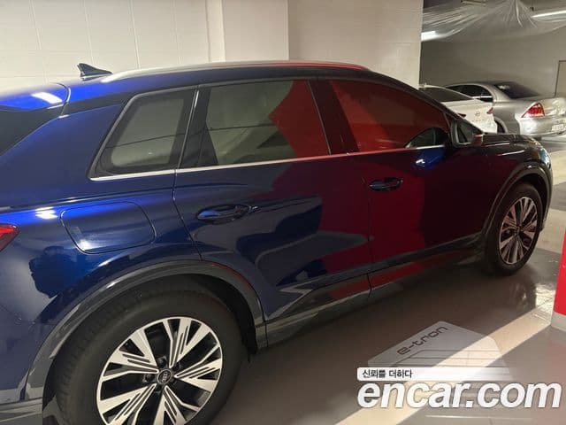 Audi Q4 e-Tron (F4), 2025 9