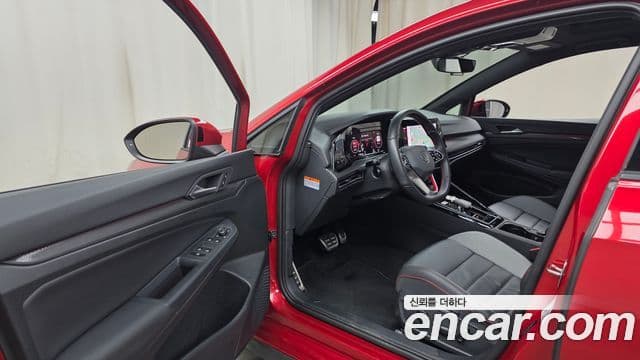Volkswagen Гольф 8세대 2.0 GTI, 2024 10