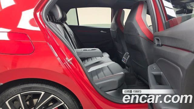 Volkswagen Гольф 8세대 2.0 GTI, 2024 12