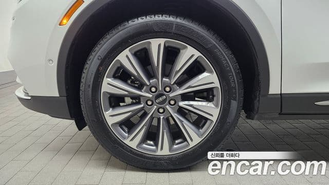 Lincoln Corsair 2.0 Reserve AWD, 2021 все фото