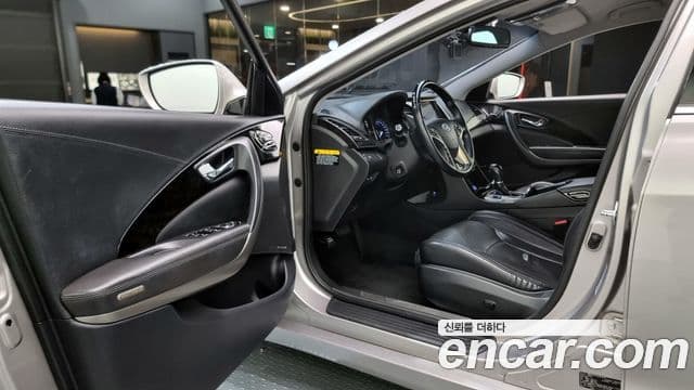 Hyundai Grandeur HG Premium, 2014 11