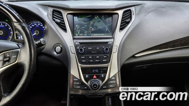 Hyundai Grandeur HG Premium, 2014 15