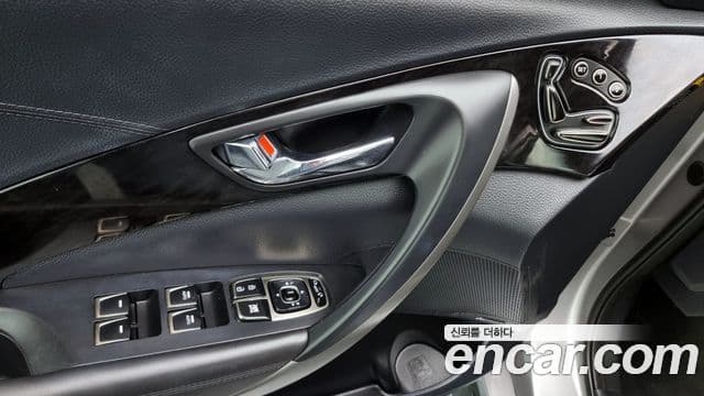 Hyundai Grandeur HG Premium, 2014 18