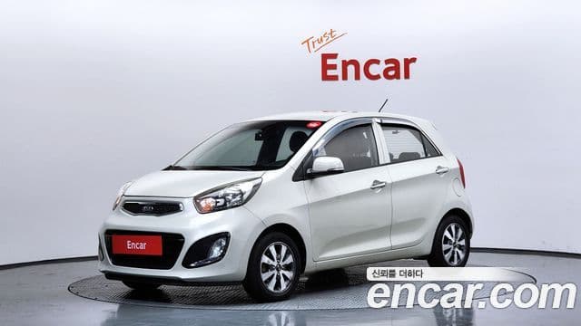 Kia All New Morning Deluxe Trendy, 2015 1