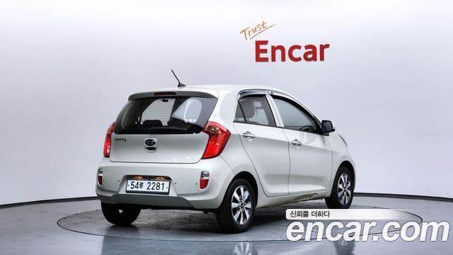 Kia All New Morning Deluxe Trendy, 2015 2