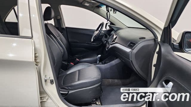 Kia All New Morning Deluxe Trendy, 2015 11