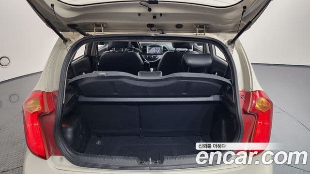 Kia All New Morning Deluxe Trendy, 2015 20