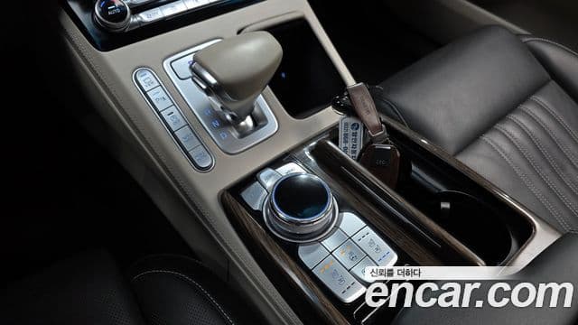 Genesis G90 Premium Luxury, 2019 9