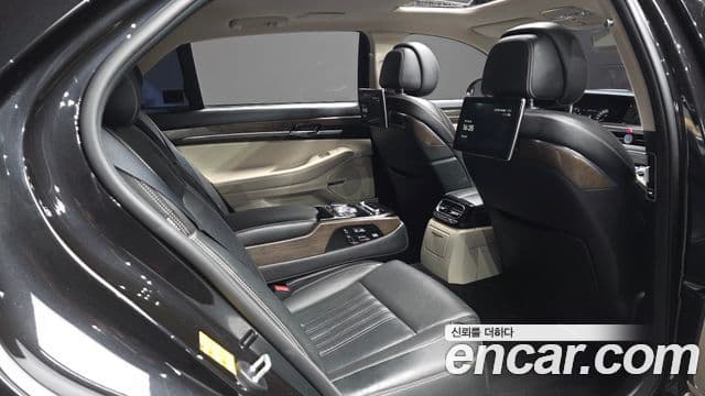 Genesis G90 Premium Luxury, 2019 12