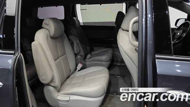 Kia All New Carnival Noblesse, 2016 12