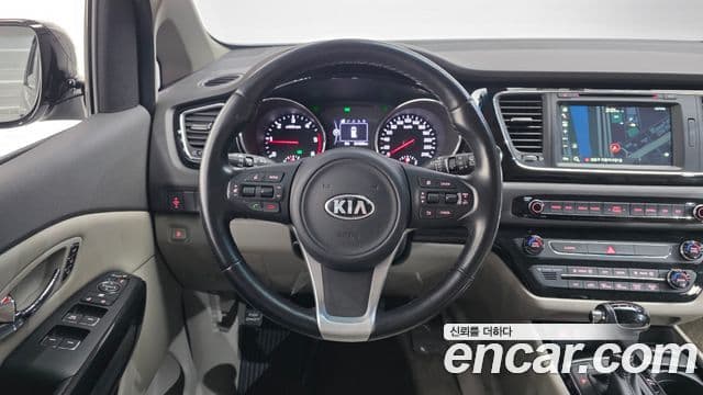 Kia All New Carnival Noblesse, 2016 13