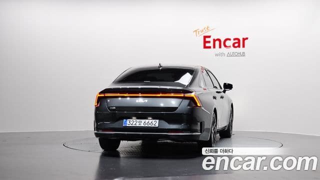 Kia The / новый New K8 Signature, 2026 4