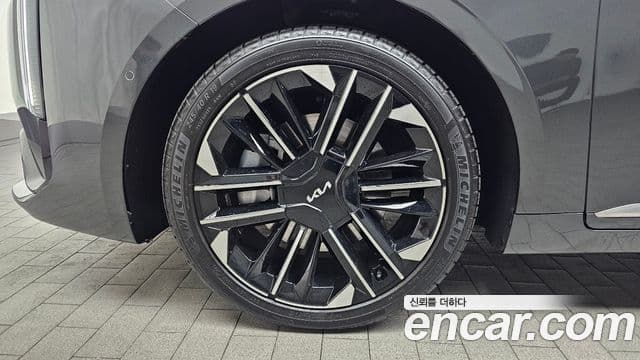 Kia The / новый New K8 Signature, 2026 все фото