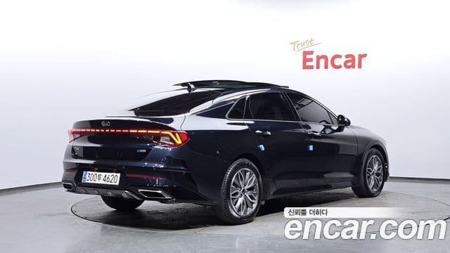 Kia K5 гибрид 3세대 Signature, 2020 2