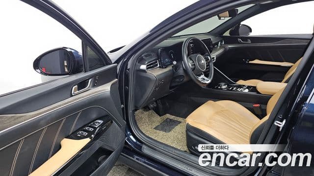 Kia K5 гибрид 3세대 Signature, 2020 10