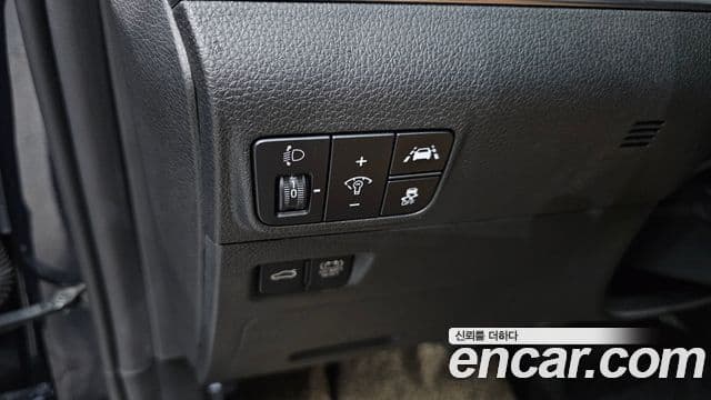 Kia K5 гибрид 3세대 Signature, 2020 14