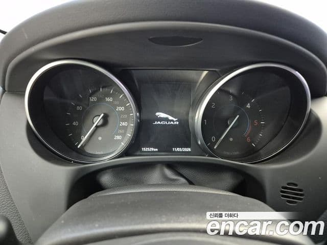 Jaguar XE Prestige, 2017 6