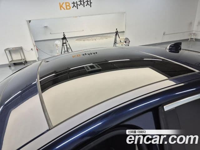 Jaguar XE Prestige, 2017 13