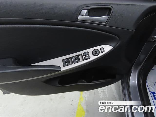 Hyundai Accent(новый кузов / новое поколение) Modern, 2016 13