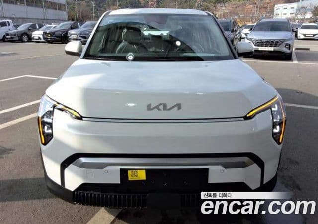 Kia EV3 Air, 2027 1
