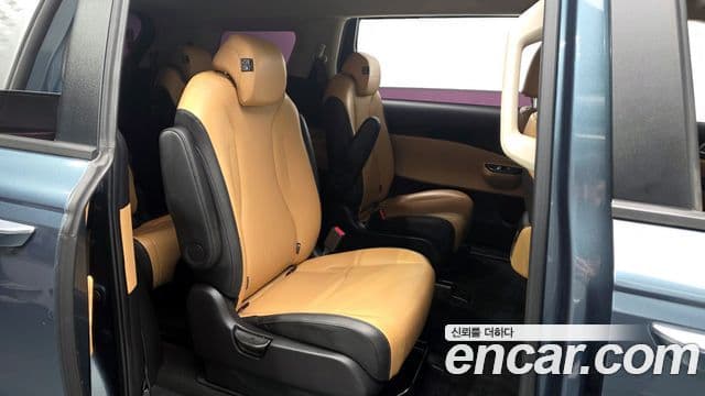 Kia Carnival 4세대 Prestige, 2023 12