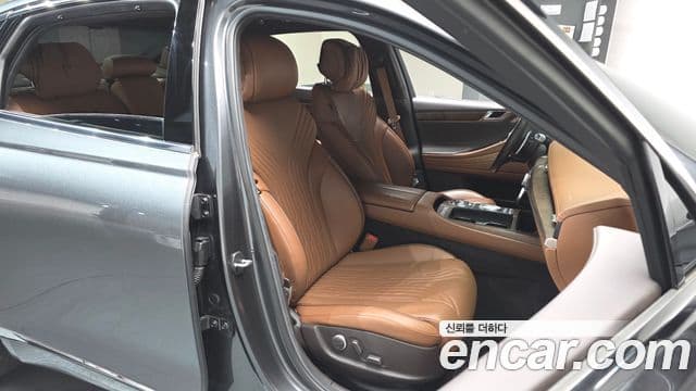 Genesis G80 (RG3) бензин 2.5 турбо AWD, 2021 12