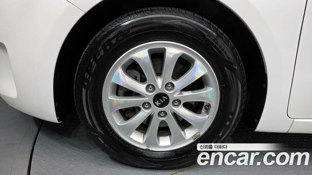 Kia The / новый New K3 дизель Deluxe, 2018 все фото