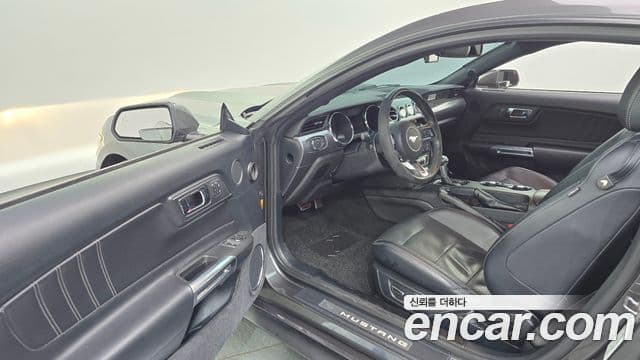 Ford Mustang купе, 2015 10