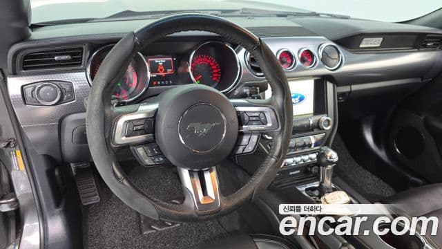 Ford Mustang купе, 2015 13