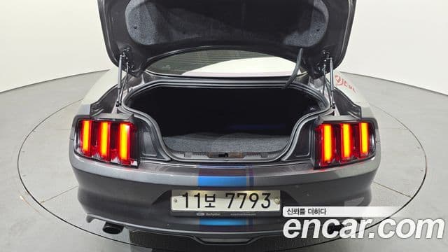 Ford Mustang купе, 2015 20