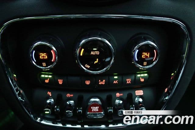 Mini Cooper 클럽맨 2세대, 2024 18