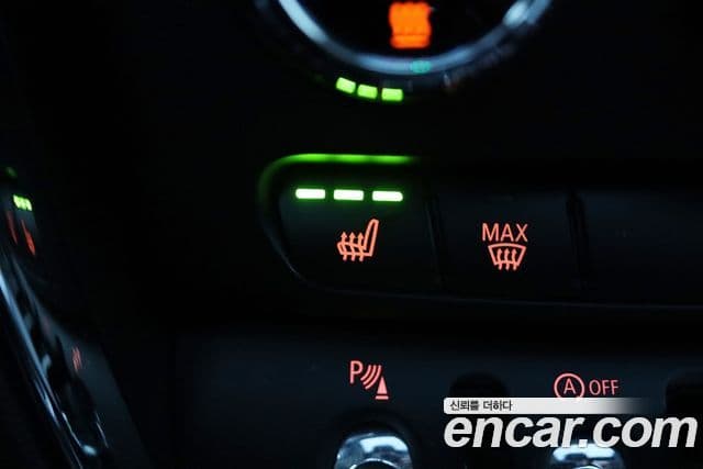 Mini Cooper 클럽맨 2세대, 2024 19