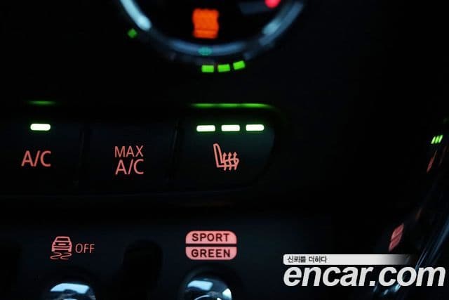 Mini Cooper 클럽맨 2세대, 2024 20